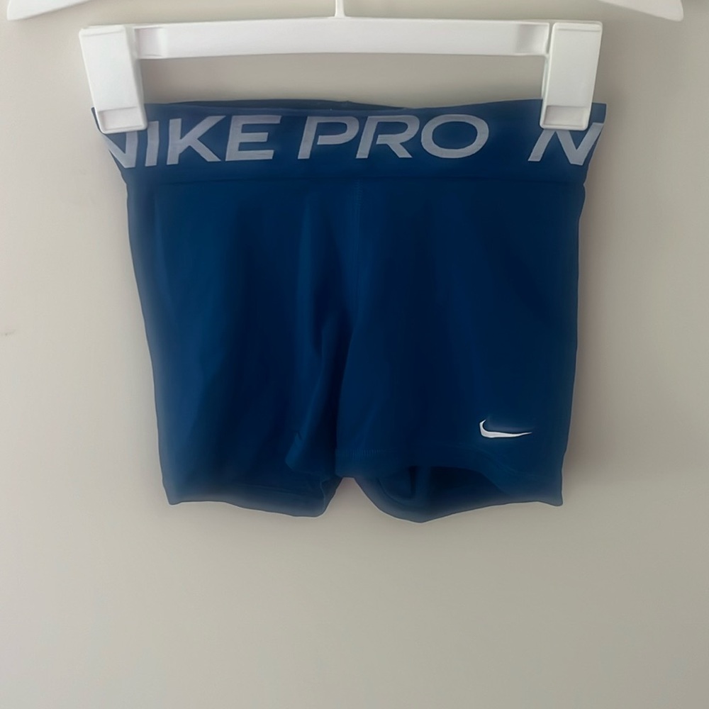 Deep blue nike pro shorts!